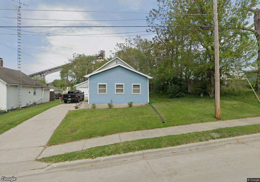 617 S Kickapoo St, Lincoln, IL 62656 - photo 1