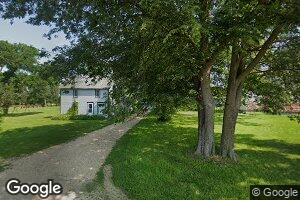 208 W 1st St, White, SD 57276