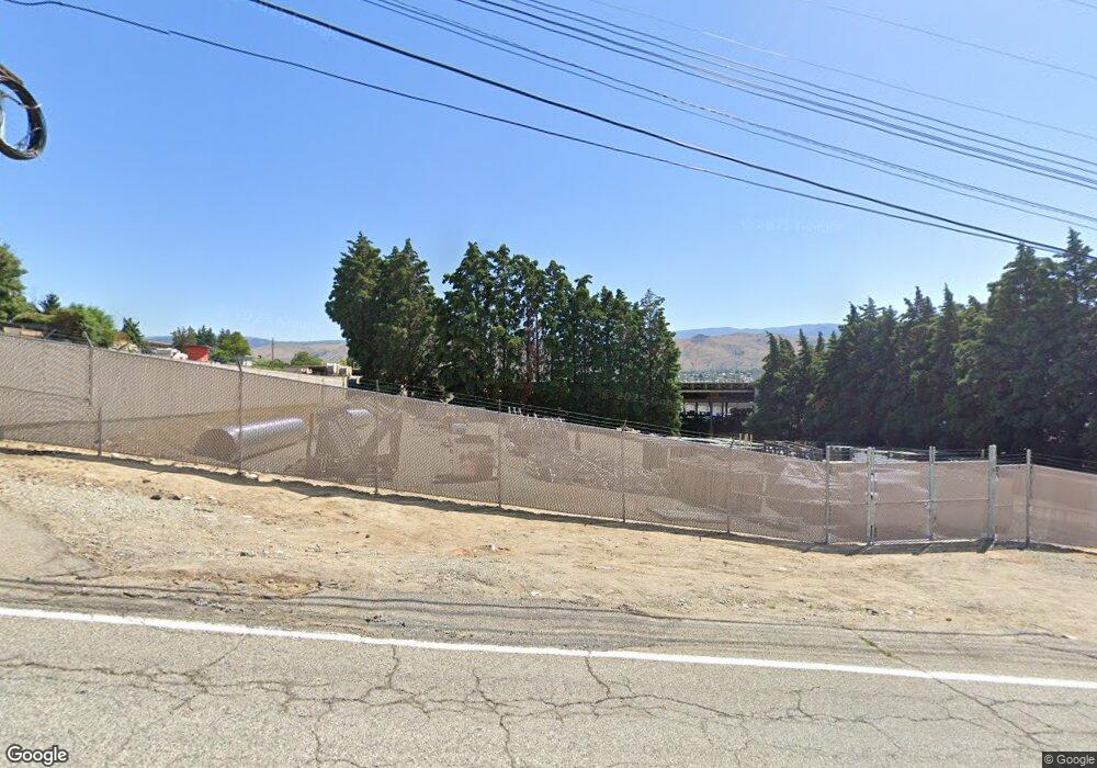 32 13th St NE, East Wenatchee, WA 98802 - photo 1