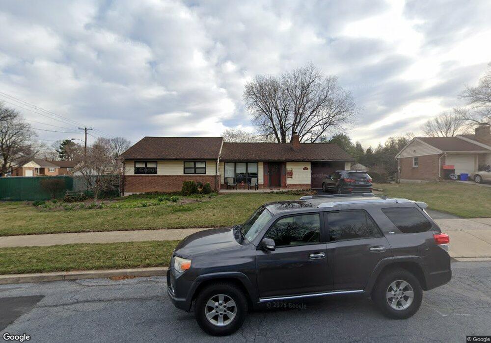 194 Crest Rd, Reading, PA 19608 - photo 1