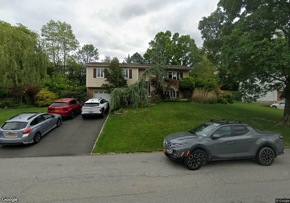 9 Riverglen Dr, Thiells, NY 10984 - photo 1