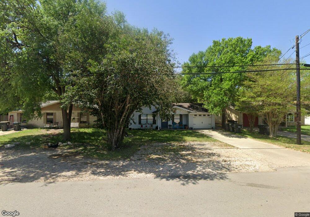 905 N Bishop St, San Marcos, TX 78666 - photo 1