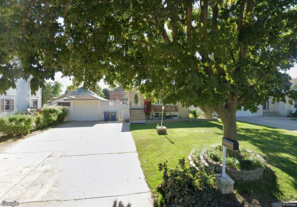 594 N Indiana St, Elmhurst, IL 60126 - photo 1