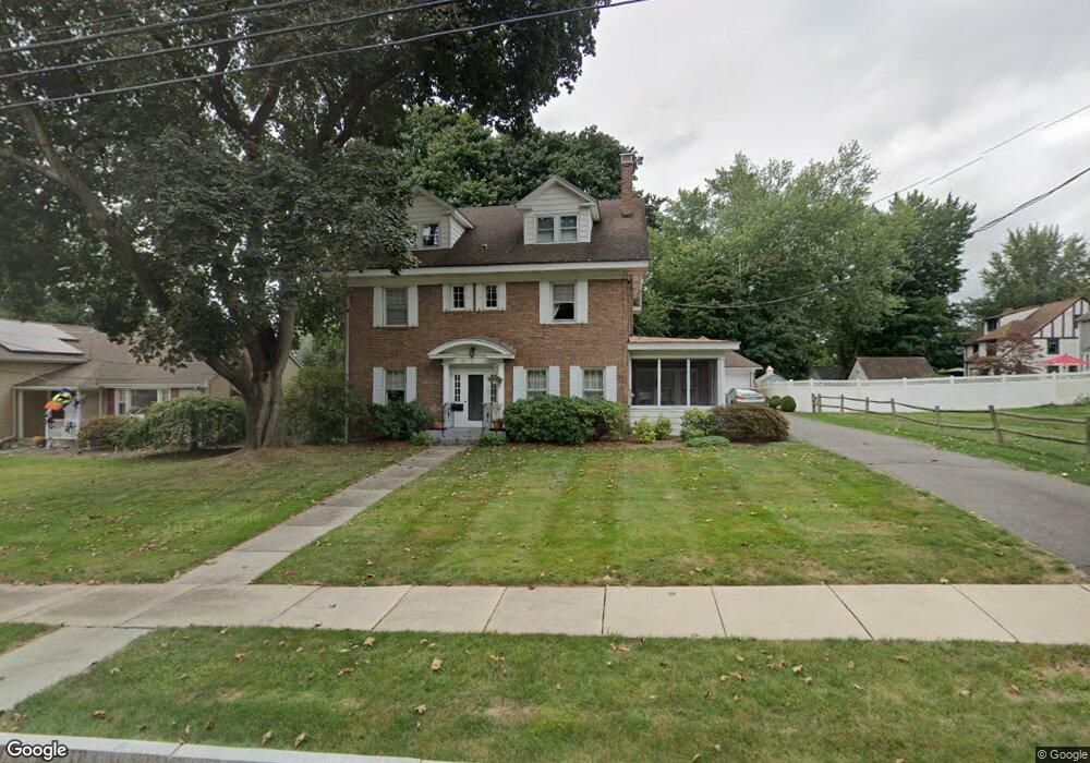 83 Rumford St, West Hartford, CT 06107 - photo 1