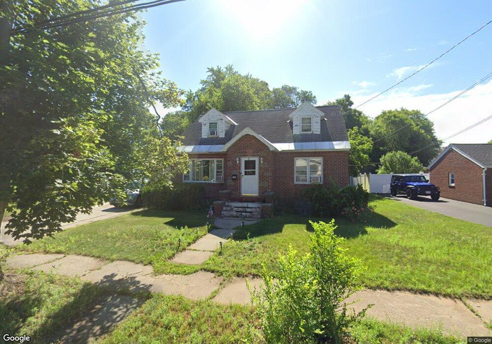 335 Twelfth St, Schenectady, NY 12306 - photo 1