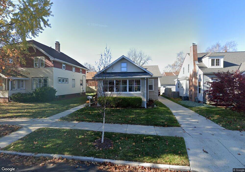 860 N 15th St, Manitowoc, WI 54220 - photo 1