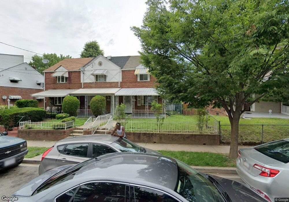 826 51st St SE, Washington, DC 20019 - photo 1