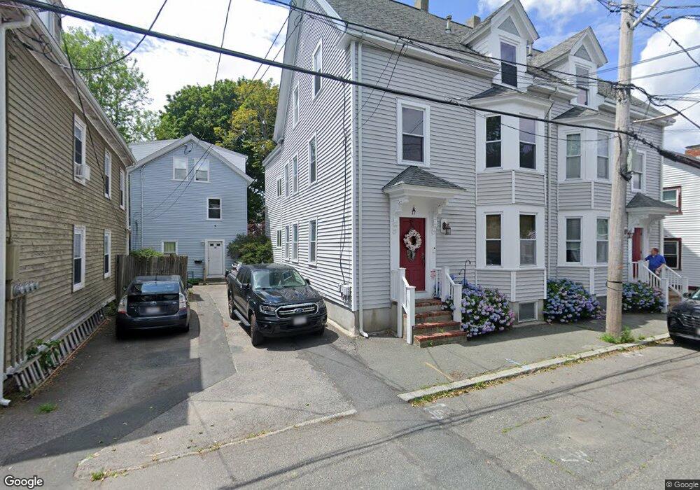 17 Lemon St unit 1, Salem, MA 01970 - photo 1