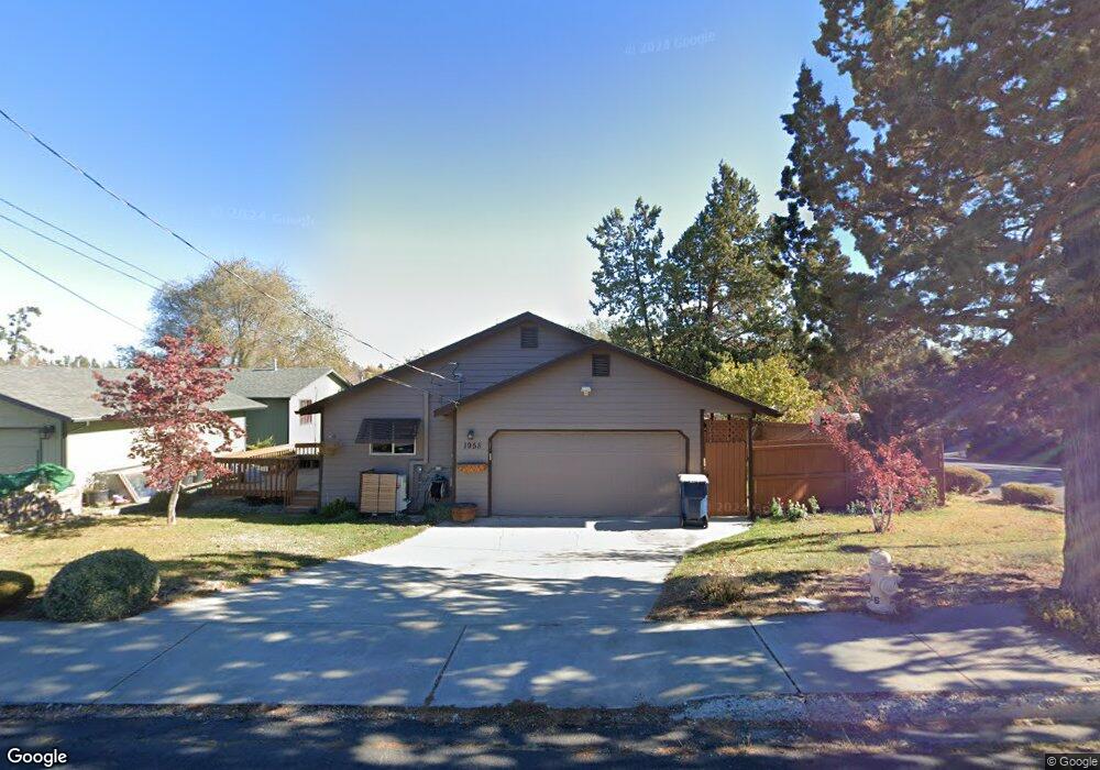 1958 SW 20th St, Redmond, OR 97756 - photo 1