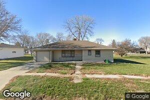 606 S Iowa Ave, Platte, SD 57369