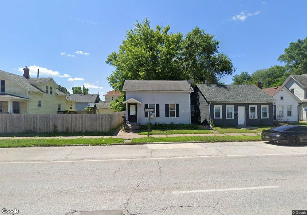 1507 W 4th St, Davenport, IA 52802 - photo 1
