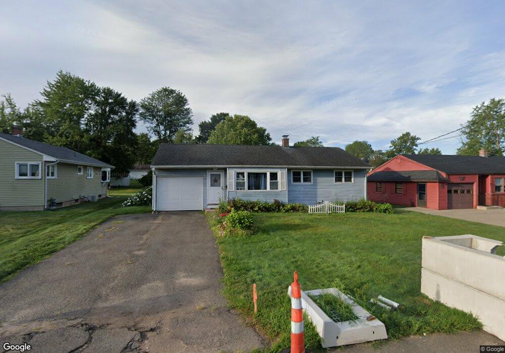 39 Yale Dr, Enfield, CT 06082 - photo 1