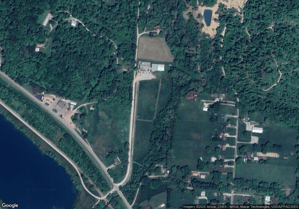 35910 Hocking Dr, Logan, OH 43138 - photo 1