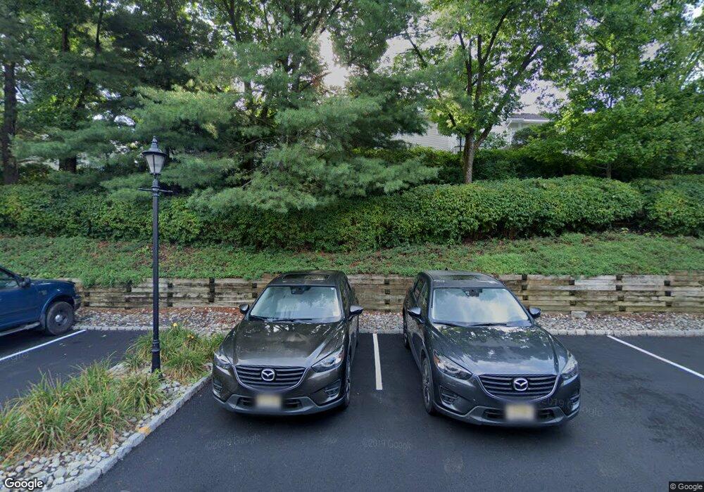 55 Academy Ct, Bedminster, NJ 07921 - photo 1