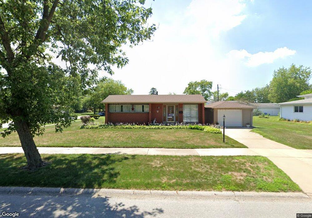 9426 Saric Dr, Highland, IN 46322 - photo 1