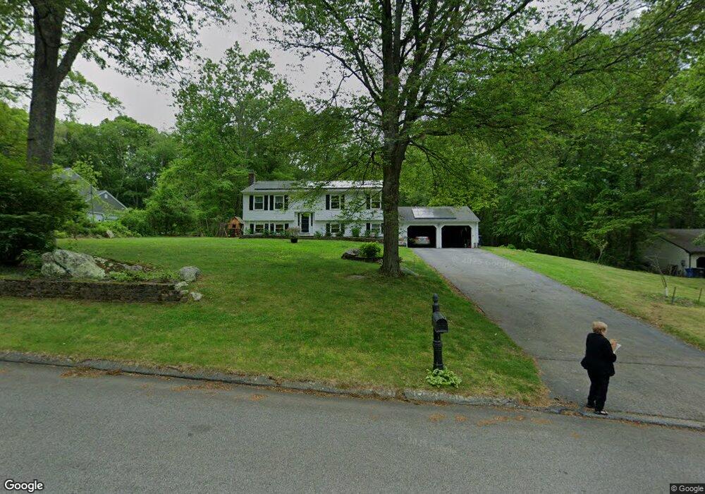 6 Friar Tuck Dr, Gales Ferry, CT 06335 - photo 1