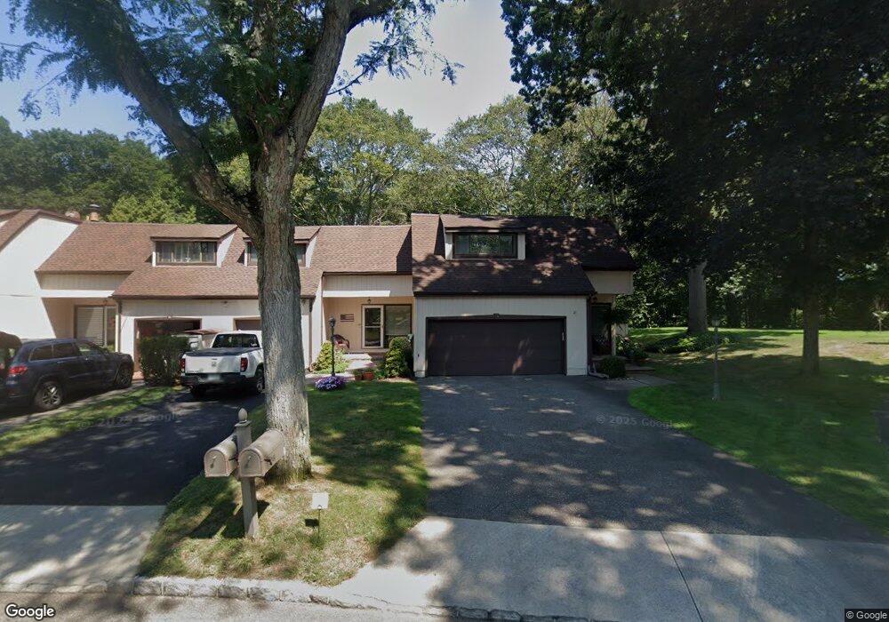 28 Cedar Ln N, Glen Head, NY 11545 - photo 1