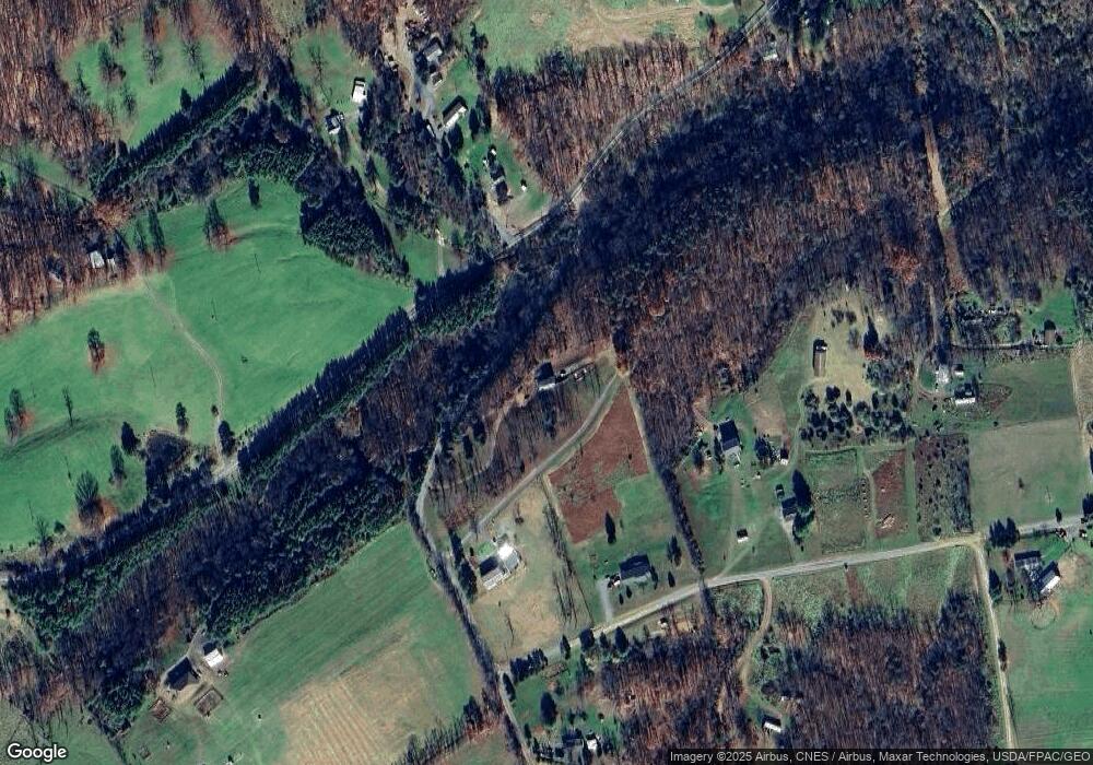 179 Shiloh Rd, Points, WV 25437 - photo 1