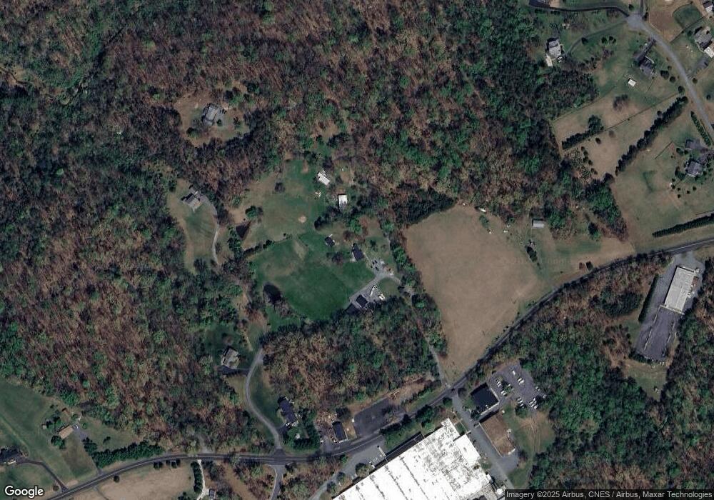 3988 Mola Ln unit B, Earlysville, VA 22936 - photo 1