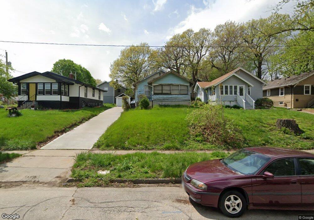 704 25th St, Des Moines, IA 50312 - photo 1