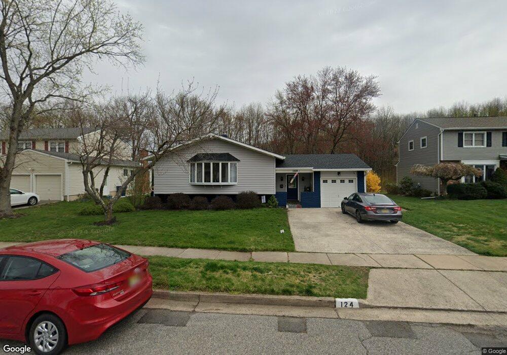 124 Canterbury Rd, Mount Laurel, NJ 08054 - photo 1