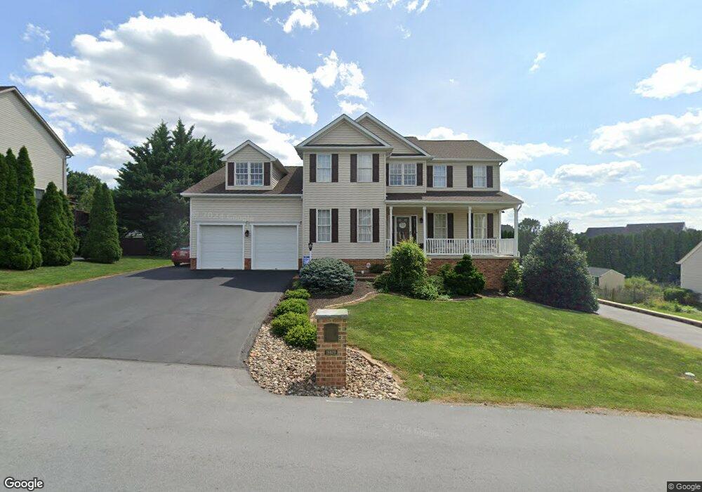 19609 Portsmouth Dr, Hagerstown, MD 21742 - photo 1