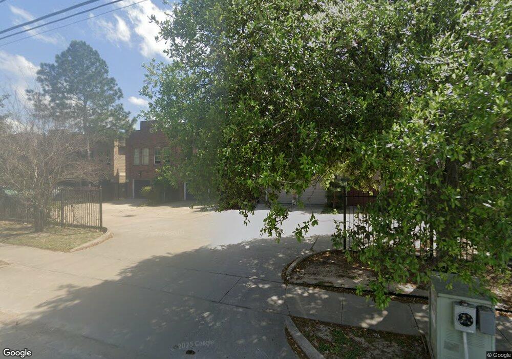 704 E 20th St, Houston, TX 77008 - photo 1