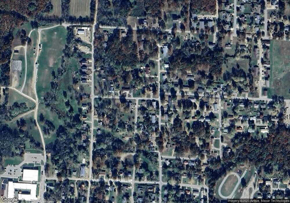 307 N Locust St, Dixon, MO 65459 - photo 1