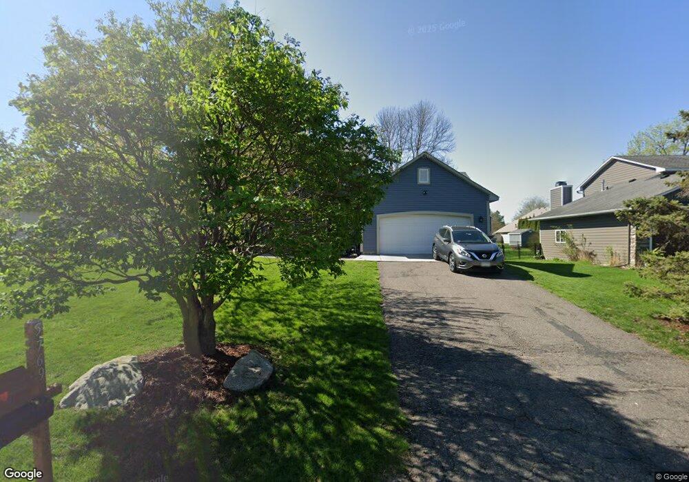 5769 Maple Ridge Dr, Maple Plain, MN 55359 - photo 1