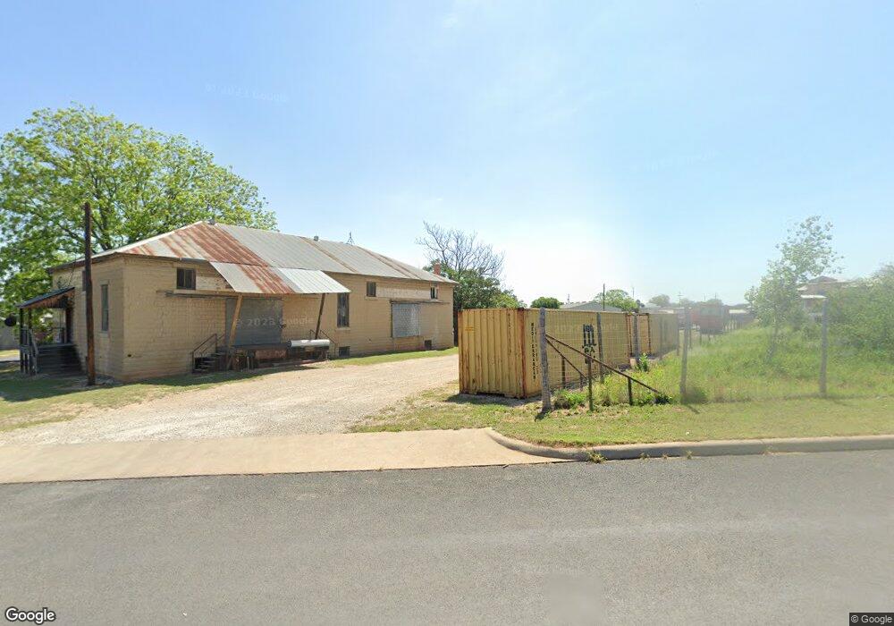 449 W Park St, Fredericksburg, TX 78624 - photo 1