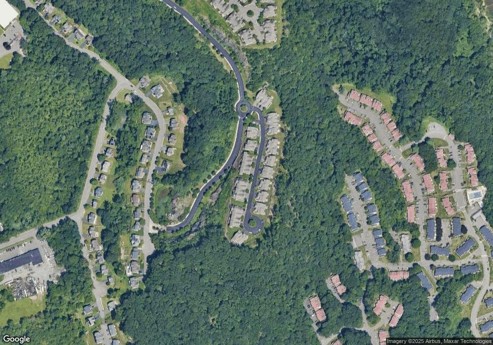 15 Hunting Ridge Ln unit 8, Bethel, CT 06801 - photo 1