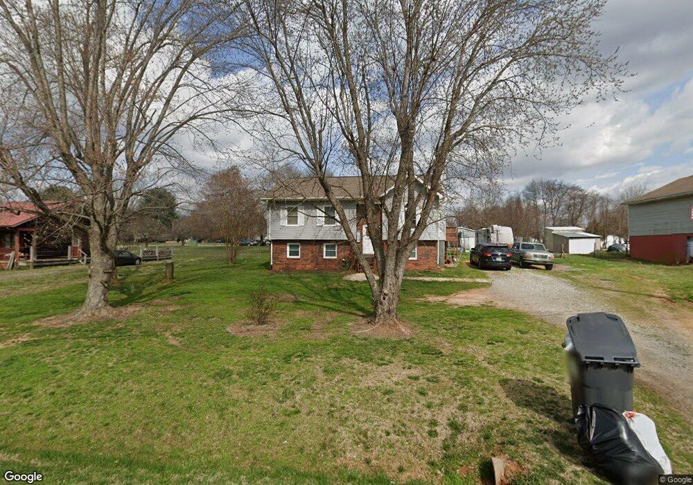 207 Bethesda Rd, Statesville, NC 28677 - photo 1