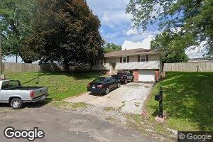 325 Gregory Dr, Gower, MO 64454