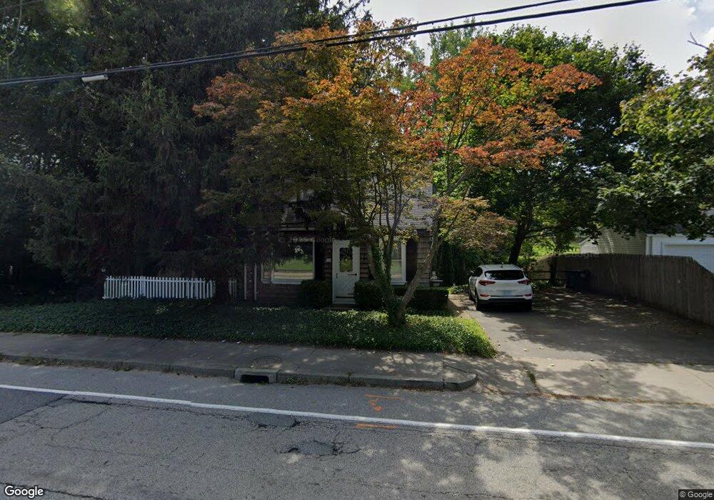 998 Toll Gate Rd, Warwick, RI 02886 - photo 1