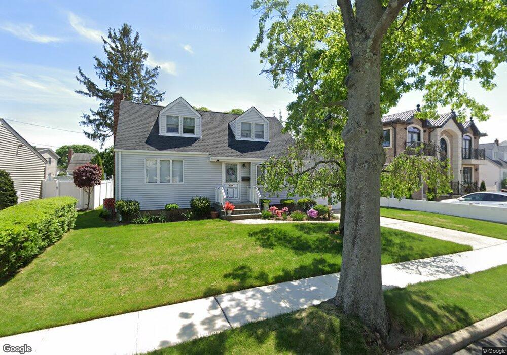 697 Forte Blvd, Franklin Square, NY 11010 - photo 1