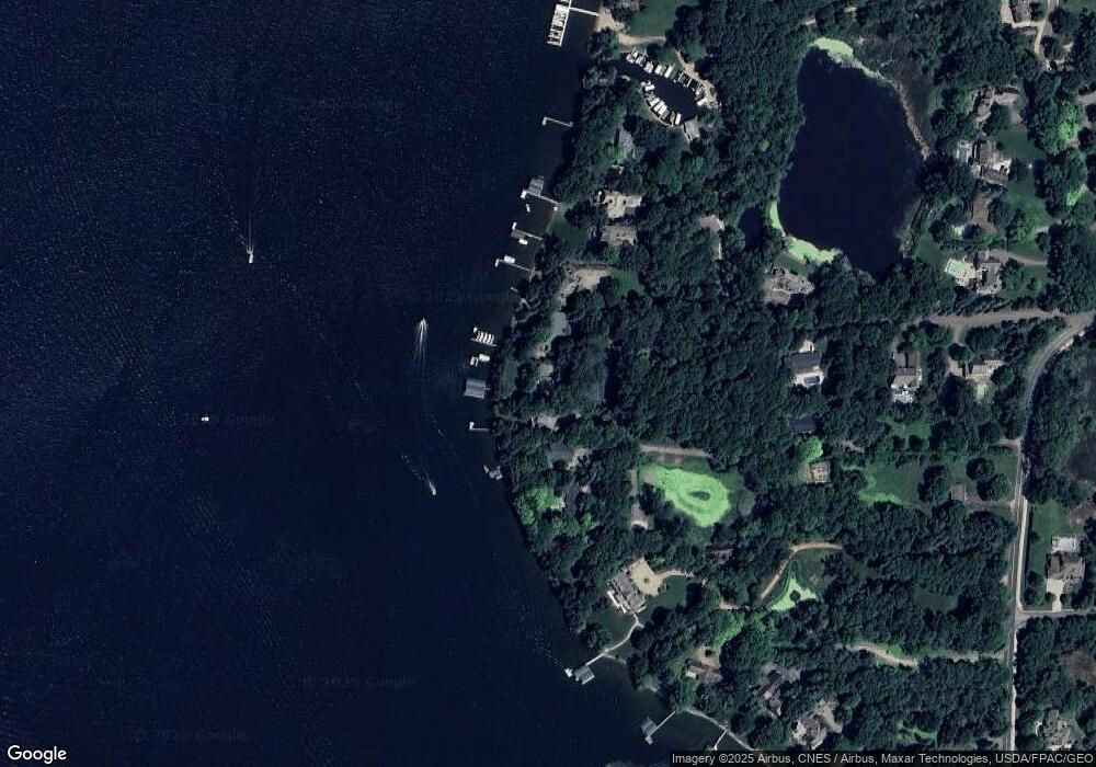 28215 Boulder Cir, Excelsior, MN 55331 - photo 1