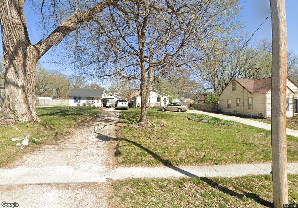 2025 40th St, Des Moines, IA 50310 - photo 1