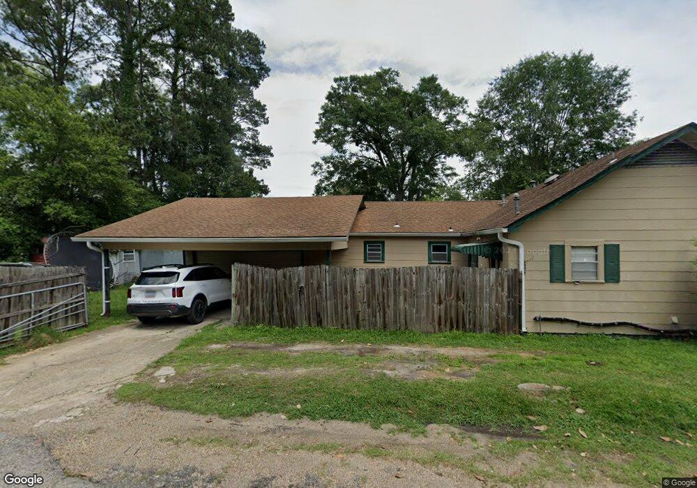 1639 Lee St, Laurel, MS 39440 - photo 1