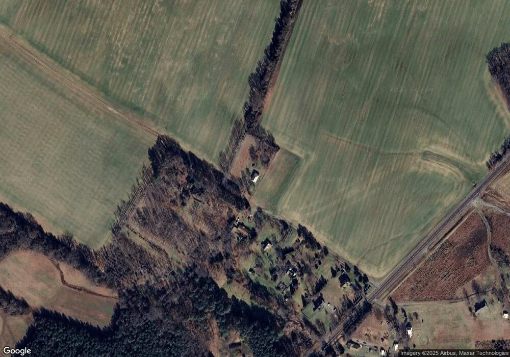 186 Winterberry Ln, Colonial Beach, VA 22443 - photo 1