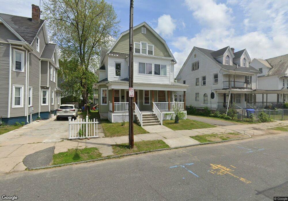69 Montrose St, Springfield, MA 01109 - photo 1