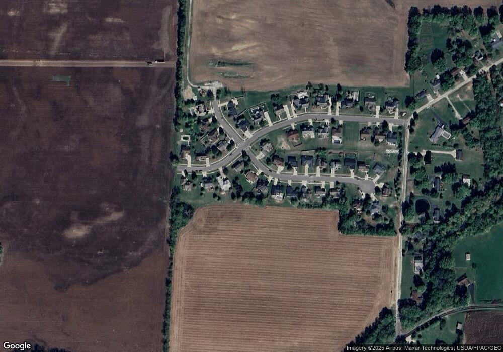 1023 Ridge Dr, Circleville, OH 43113 - photo 1