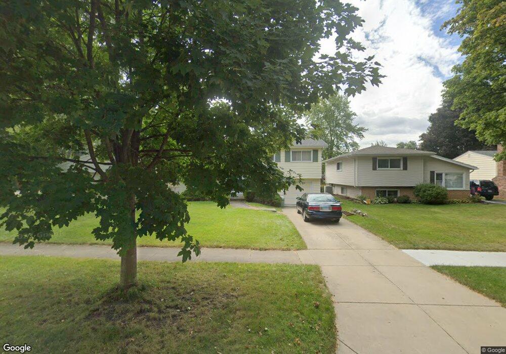 1116 E Elm St, Wheaton, IL 60189 - photo 1