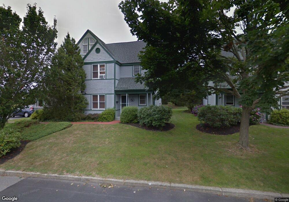 72 Houston Ave, Newport, RI 02840 - photo 1