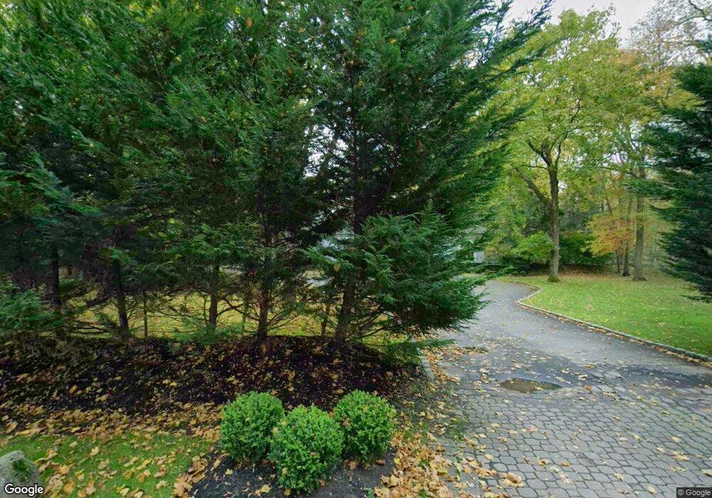 1 Mac Lean Dr, Glen Head, NY 11545 - photo 1