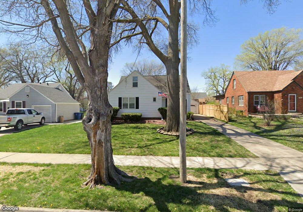 1820 47th St, Des Moines, IA 50310 - photo 1