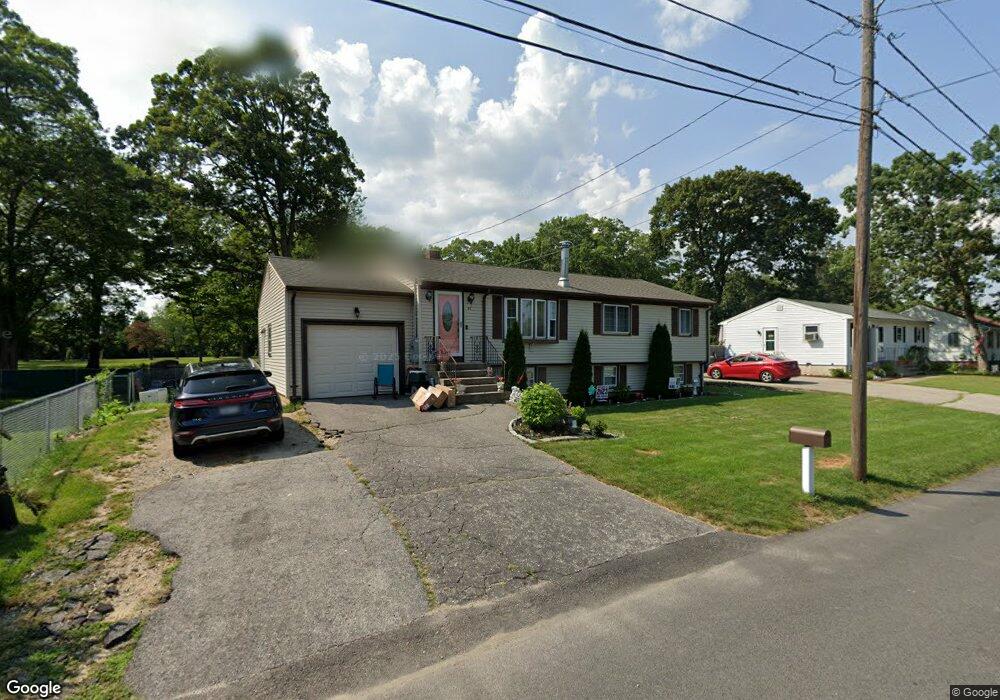 33 Burgess Dr, Warwick, RI 02886 - photo 1