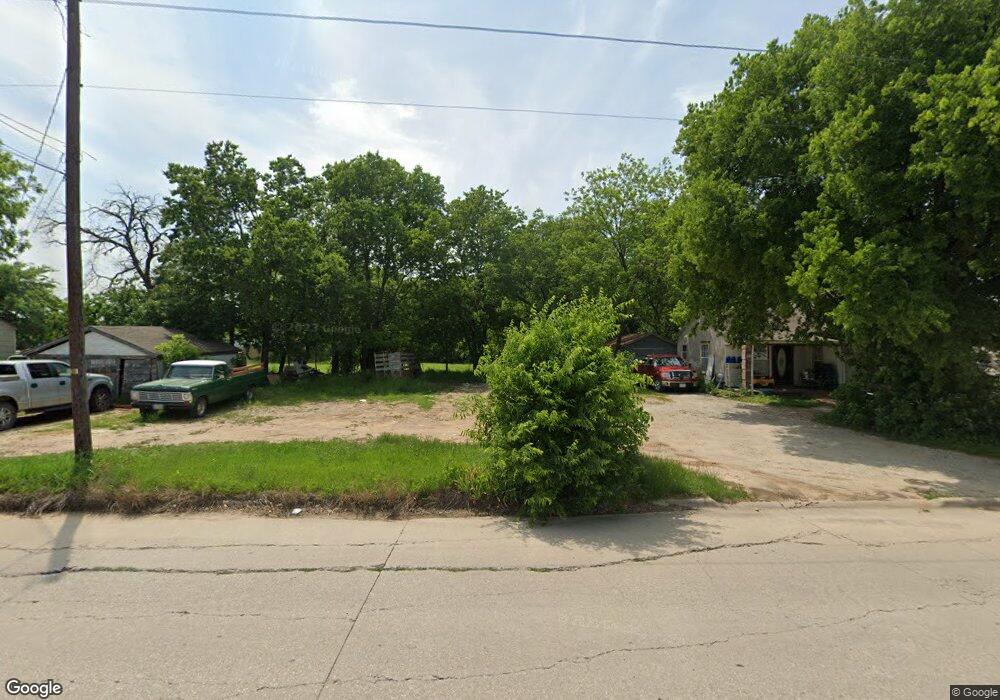 1515 N Dixon St, Gainesville, TX 76240 - photo 1