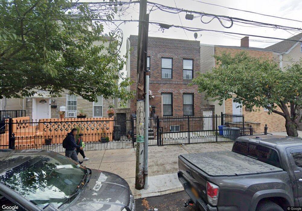 221 Warwick St, Brooklyn, NY 11207 - photo 1