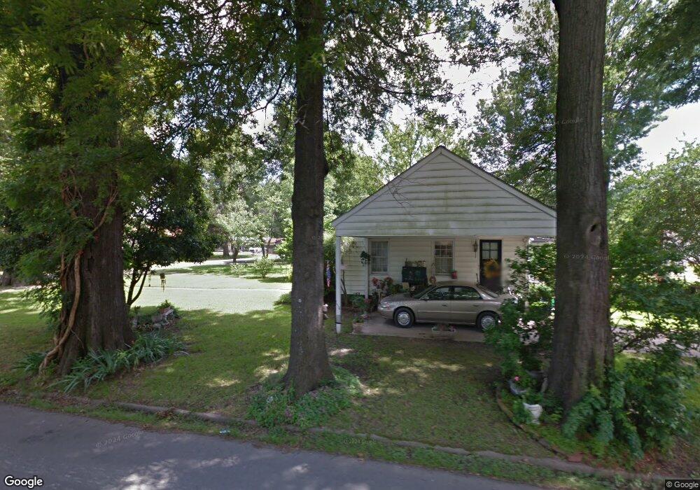 1000 S Maple St, Stuttgart, AR 72160 - photo 1