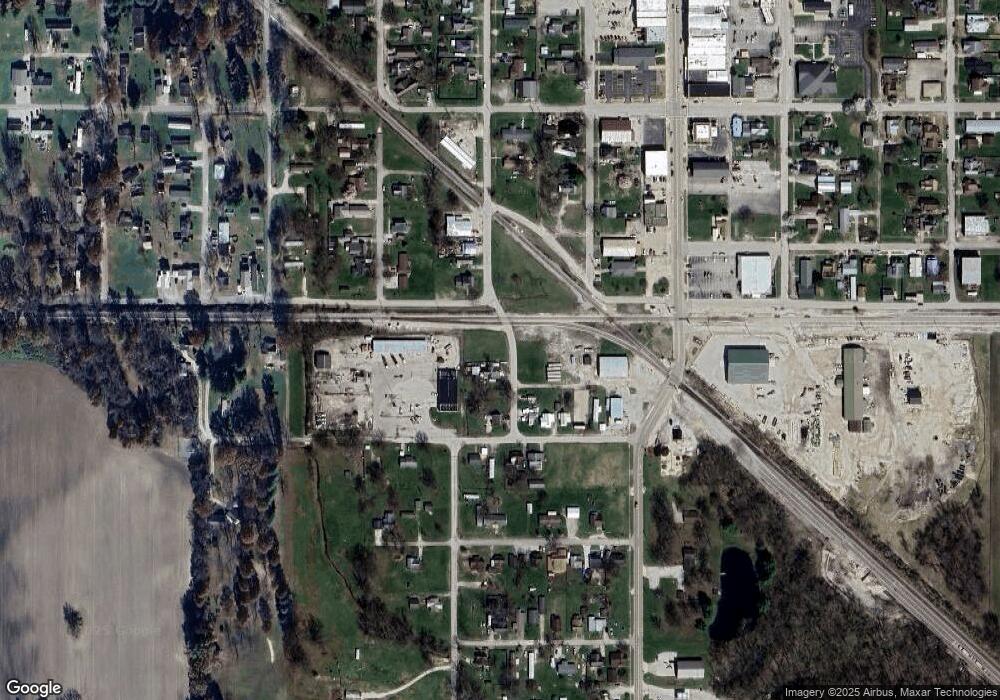 310 2nd St SW, Linton, IN 47441 - photo 1